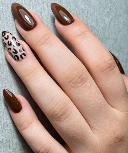 3D Pink Press on Nails Almond